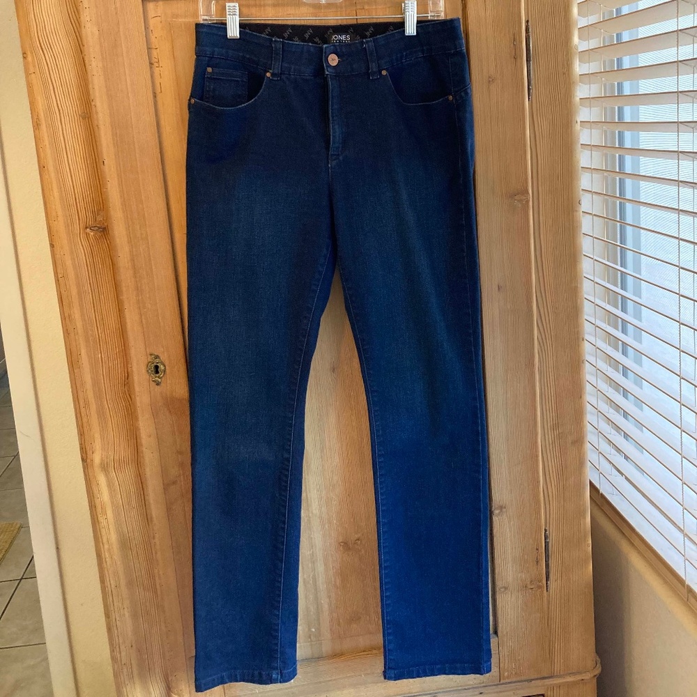 JONES NY dark wash slim straight jeans, Size 10